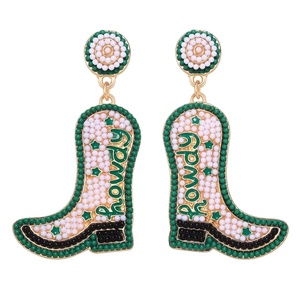 Élégant Howdy fait à la main Western perlé Cowboy broderie boucle d'oreille déclaration mignon élégant et nouveau Design luxe fantaisie de l'inde - Product Image 1