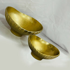 Frutero de aluminio fundido de primera calidad para uso doméstico y en restaurantes, con construcción duradera y un elegante diseño para servir. - Product Image 2