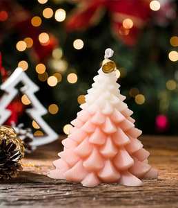 Elegante Vela Aromática Artesanal de Cera de Parafina con Diseño de Árbol de Navidad, Estilo Nórdico, No Tóxica, para Acción de Gracias, Diwali, Ramadán - Product Image 1