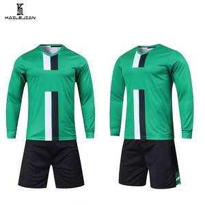 Maillot de football respirant à manches courtes, anti-UV, anti-humidité, séchage rapide, uniforme de survêtement 100 % polyester - Product Image 5