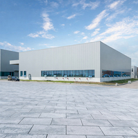 Entrepôt/Atelier Moderne à Structure Métallique Facile à Assembler, Résistant au Feu et à l'Eau, Idéal pour Écoles, Centres Commerciaux, Hôtels