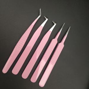 Pinzas Profesionales para Cejas con Punta Inclinada, Herramienta de Precisión para el Cuidado de las Cejas, Marca Personalizada Modelo 227 - Product Image 1