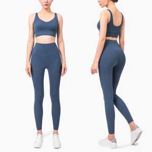 Conjunto de Yoga para Mujer, Diseño Único, Fabricación Pakistaní, para Uso en Exteriores, Hecho de Poliéster - Product Image 5