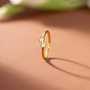 Bague géométrique minimaliste à double diamant en argent sterling 925 plaqué or pour femmes - Product Image 4