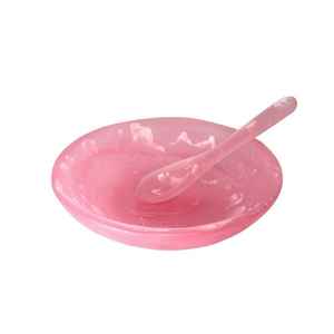 Bol de service élégant en résine avec ensemble de cuillères pour une présentation de table raffinée, améliorant le service des repas avec un attrait moderne et élégant - Product Image 1