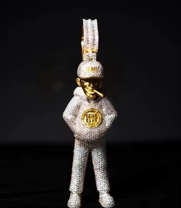 Colgante Harlembling Tyler Bellhop, Acabado en Oro Amarillo de 14k, Plata 925, Colgante con Incrustaciones de Diamantes, Colgante HipHop, Colgante Personalizado con Nombre, para Hombre - Product Image 1