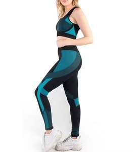 Reasonable Prices Lightweight Solid Women Yoga Set with <b>Low</b> MOQ Mid Waist Elastic Breathable Wholesale Fitness Leggings and <b>Bra</b> - Product Image 3