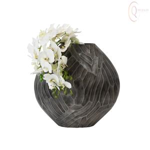 Vase de table en métal décoratif fait main de haute qualité avec un design moderne pour la décoration intérieure de la maison, du restaurant et de l'hôtel - Product Image 5
