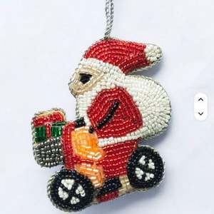 Adorno Navideño de Mariposa Bordada a Mano con Cuentas de Cristal y Zari, Decoración Festiva Iluminada en Rosa, Adorno Colgante - Product Image 3