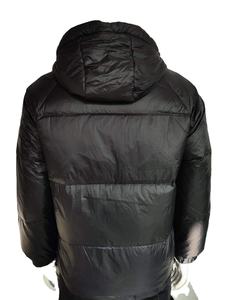 เสื้อแจ็คเก็ตพัฟเฟอร์แฟชั่นขายส่ง รับทำโลโก้ ทรงโอเวอร์ไซส์ กันน้ำ สำหรับฤดูใบไม้ผลิ เป็นมิตรกับสิ่งแวดล้อม แบบแพทช์เวิร์ค สไตล์ไฮสตรีท เสื้อโค้ทผู้ชาย - Product Image 4