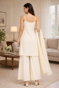 ชุดคุर्ตา ชาราร่า และผ้าคลุมไหล่ปักลายฟ็อกซ์ จอร์เจต์ ระบายอากาศได้ดี เหมาะสำหรับใส่ทำงานและงานเลี้ยง - Product Image 2