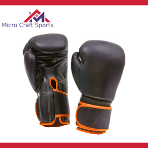 Guantes de Boxeo Profesionales de MMA en Cuero con Logotipo Personalizado y Cierre, Equipo de Entrenamiento de Boxeo de Sialkot, Pakistán - Product Image 5