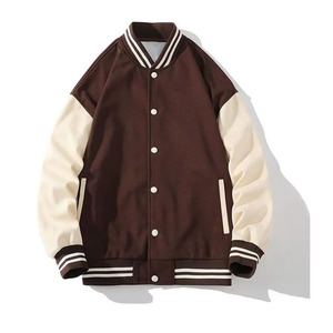 Veste varsity pour homme en tissu polaire, style baseball, coupe décontractée, col montant, fermeture à boutons. - Product Image 3