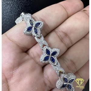 สร้อยข้อมือเทนนิสลายโคลเวอร์ประดับเพชรหรูหรา พร้อมเพชร VVS ผลิตในห้องปฏิบัติการ ชุบทอง 14K เงินแท้ 925 ดีไซน์แบบเชื่อมต่อ เหมาะสำหรับทุกเพศทุกวัย ใส่ไปงานปาร์ตี้ได้ - Product Image 2
