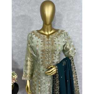 Elegante Conjunto de Fiesta para Mujer Color Pista con Top y Pantalón Bordados y Dupatta, Talla M - Product Image 5