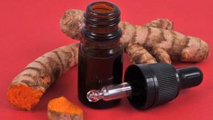 Huile essentielle de curcuma vietnamienne de qualité supérieure, 100% pure et naturelle, huile d'aromathérapie, fournisseur en gros - Product Image 1