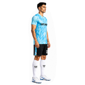 Venta al por Mayor de Camisetas de Fútbol para Hombre de Diseño Reciente y Alta Calidad, Secado Rápido, 100% Poliéster, Servicio OEM, Impresión por Transferencia de Calor - Product Image 5