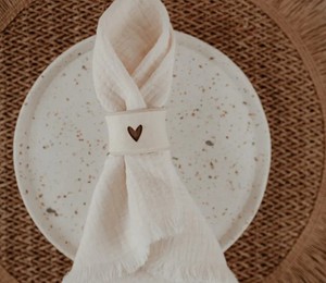 Anneau de serviette personnalisé avec nom |   Décoration de table - Product Image 1