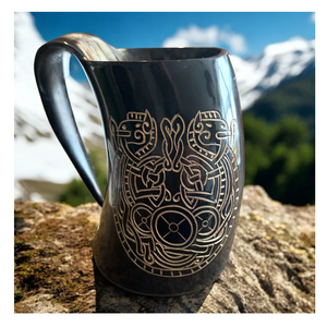 Chope à bière en corne de Viking, style médiéval, faite à la main, étanche, pour fêtes, restaurants et cadeaux d'affaires - Product Image 1