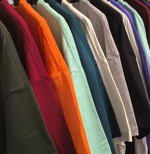 T-shirt à manches courtes col rond personnalisé avec logo OEM ODM, 100% coton jersey, teinture unie, couleur unie, coupe décontractée pour homme - Product Image 3