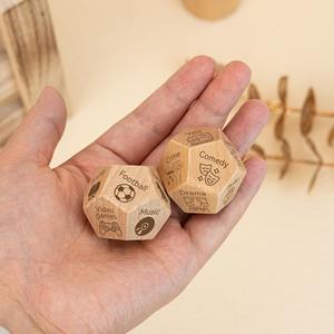 Dés en bois de taille standard, dés polyédriques à plusieurs faces pour les jeux de table Dungeons and Dragons, fournitures de jeu en gros - Product Image 4