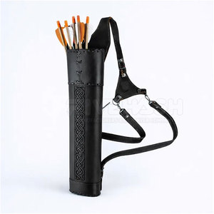 Carcaj de cuero premium para tiro con arco, diseño artesanal resistente, correa de hombro ajustable, ligero, para entrenamiento y deportes al aire libre - Product Image 5