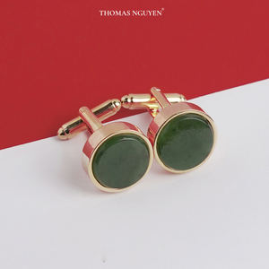 Mancuernillas de Lujo de Nefrita Chapadas en Oro de 18K - Gema de Feng Shui para Hombre |   MSDAXL003 |   Colección Tinh Vu |   Vietnam - Product Image 1
