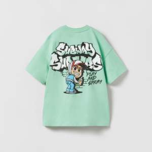 เสื้อยืดเด็กชายพิมพ์ลายขายส่ง เสื้อยืดเด็กชายผ้าฝ้าย 100% เสื้อยืดเด็กชายลำลองทรงหลวม คอลเลคชั่นฤดูร้อน 2026 เสื้อผ้าเด็ก - Product Image 4