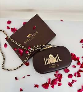 Pochette de soirée élégante pour femme, ornée de perles florales rouges, avec chaîne dorée - Product Image 1