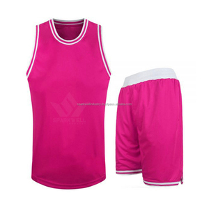 Ensemble de maillot de basket-ball respirant rouge unisexe, débardeur sans manches, short à taille élastique, coupe régulière, vêtements de sport pour enfants - Product Image 3