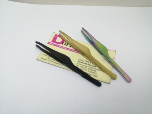 Wholesale Price Eyebrow Tweezers Stainless Steel Custom Logo Slanted Tip Eyebrow Tweezers In Pakistan With Custom Logo Offer - Product Image 1
