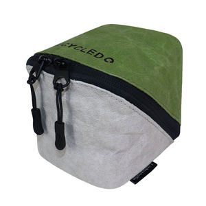 Bolsa pequeña minimalista de papel kraft arrugado con cremallera y bloques de color para tarjetas de visita, tarjeteros, documentos y cosméticos. - Product Image 1