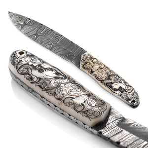 Cuchillo de Caza Artesanal de Acero de Damasco, Hoja de 4mm de Grosor con Espiga Completa, Grabado Láser, Mango de Hueso de Camello, Personalizable OEM para Exteriores - Product Image 6