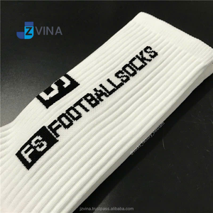 Chaussettes de football JZVINA avec logo personnalisé, adhérence forte, antidérapantes, respirantes, en maille durable, pour l'entraînement, de haute qualité, fabriquées au Vietnam - Product Image 4