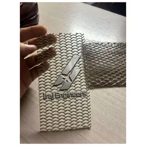 Malla de Alambre de Diamante Galvanizada Resistente a la Corrosión, Malla Decorativa de Aluminio Soldada, Corte Personalizable - Product Image 3