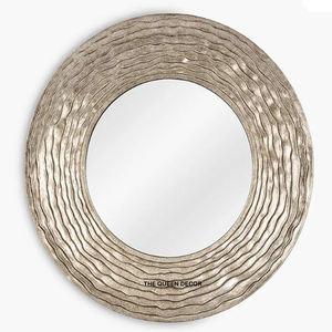 Miroir mural rond en aluminium de style contemporain, design élégant, plaqué argent, texture en relief - Product Image 1