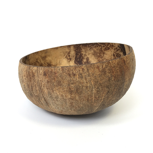 Bol en noix de coco artisanal du Vietnam, design de luxe, durable, biodégradable, ensemble bol-cuillère, idéal pour salades et fêtes, économique - Product Image 1