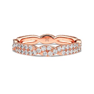 Bague de mariage incurvée en or rose massif 14 carats avec diamant de laboratoire, diamant taille brillant rond, bague éternité empilable en chevron pour femme - Product Image 6
