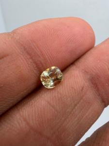 Zafiro Amarillo Natural, Corte Cojín, 1.02ct, 6x5x4mm, Gema Preciosa Suelta Facetada con Juego de Color para Joyería, Zehra Gems - Product Image 2