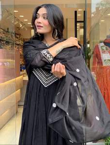 Conjunto de Kurta de Algodón con Estampado Floral Abstracto para Mujer, Cómodo y Elegante al Mejor Precio - Product Image 3