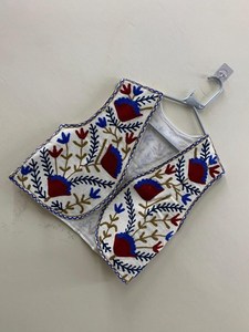 Chaleco Bohemio de Algodón con Bordado Tradicional, Chaqueta sin Mangas con Diseño Floral Hecho a Mano, Chaqueta Corta Estilo Bohemio, Chaqueta para Festivales Bohemios - Product Image 3