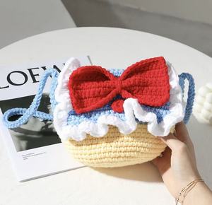 Nuevo Bolso Bandolera/Hombro de Mujer a la Moda, con Estampados de Animales Tejidos a Crochet, Hecho a Mano - Product Image 1