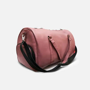 Bolsa de Viaje de Cuero Genuino Color Granate Premium con Gran Capacidad de Almacenamiento y Compartimento Separado para Zapatos - Product Image 3