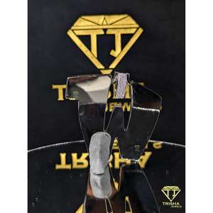 Colgante con la letra inicial "W" con diamantes cultivados en laboratorio VVS en plata de ley 925, joyería hip hop de Trisha Jewels - Product Image 4