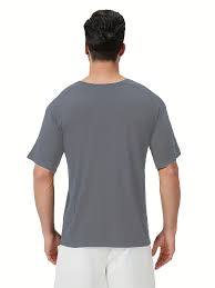 Camiseta cómoda para hombre, esencial, de manga corta, con etiqueta personalizada, color sólido, transpirable, para verano, con cuello en V. - Product Image 1
