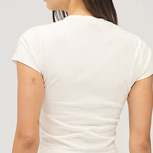 Ropa de Verano de Alta Calidad con Costuras Uniformes, Sensación Flexible, Camiseta Corta Informal para Mujer en Color Sólido, Asequible - Product Image 5