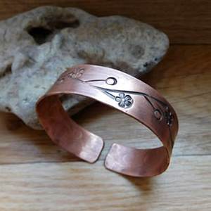 Bracelet en fil de cuivre avec fermoir coulissant à boucle carrée entrelacée, design nœud, bracelet biothérapie - Product Image 2