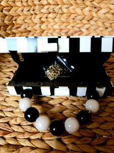 Meilleure vente Pochette en résine au design unique Accessoire de mode pour filles Cadeau disponible au meilleur prix - Product Image 4