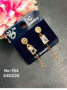 Pendientes de Acero Inoxidable de Lujo Ligero con Microincrustaciones de Circonita Cúbica, de Moda, para Uso Diario, Pequeños y Frescos, Accesorios para Estudiantes, Venta al por Mayor - Product Image 4