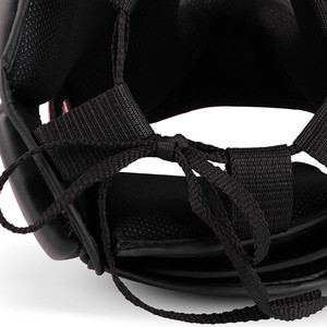 Protector de cabeza de cuero rojo y negro Boxeo y MMA Entrenamiento de artes marciales Casco facial con equipo de patada - Product Image 5